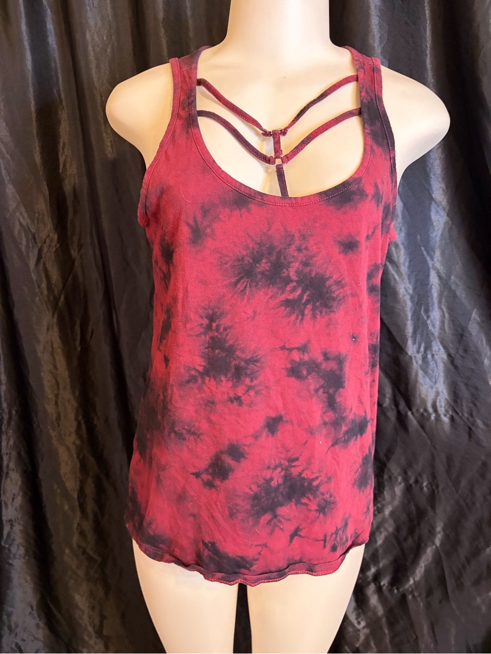 Hot Topic Tie-Dye Strappy Tank Top Red & Black Small